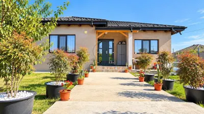 Casa 4c/ 2 bai, 780 mp teren Miroslava Vorovesti - Miroslava