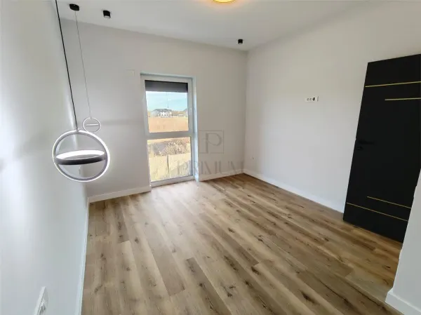 Casă 4 camere Moșnița Nouă - poza 6