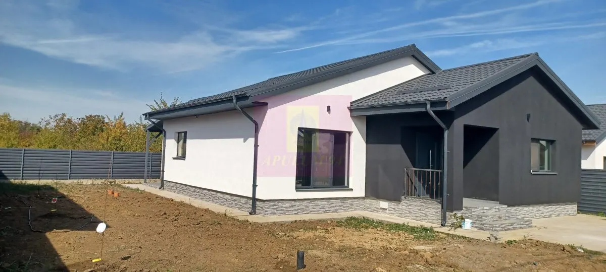 Casă 4 camere Gulia - poza 1