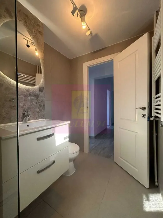 Apartament 3 camere București - poza 1