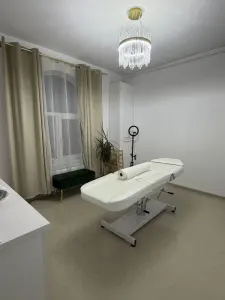 Inchiriez camera in salon de infrumusetare - Sibiu