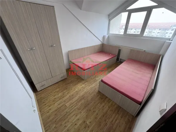 Apartament 3 camere Slatina - poza 3