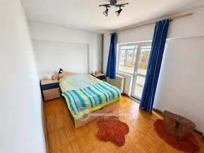 Apartament de vanzare 3 camere, 73 mp, 2 băi, mobilat și utilat, fără risc seismic – B-dul Socola - Iasi