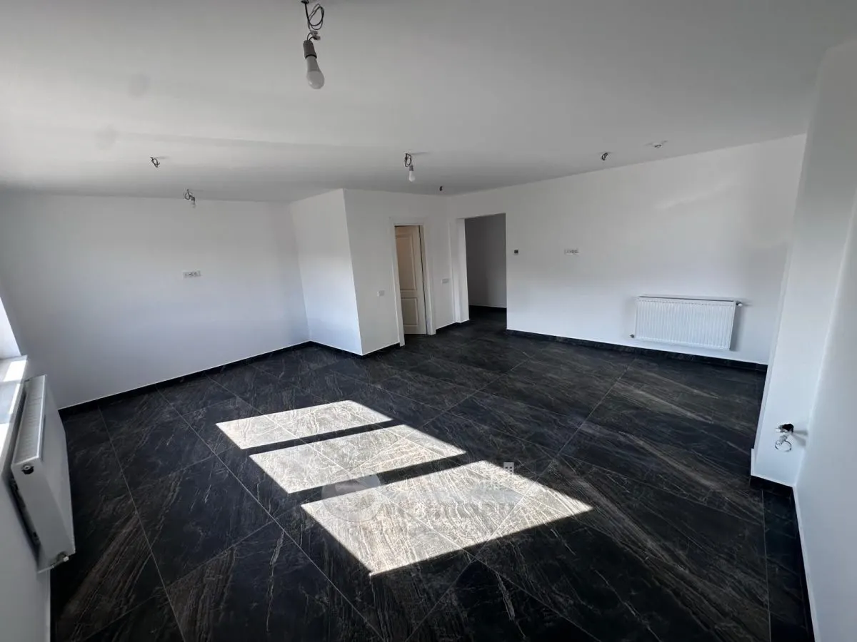 Apartament 4 camere Iași - poza 1