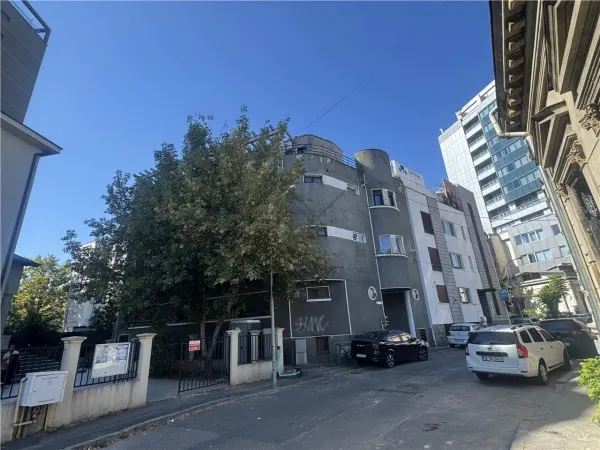 Apartament 3 camere București - poza 1