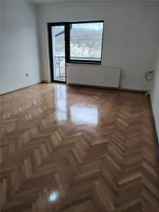 Casă 4 camere Hunedoara - poza 14