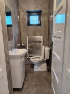Casă 4 camere Hunedoara - poza 9
