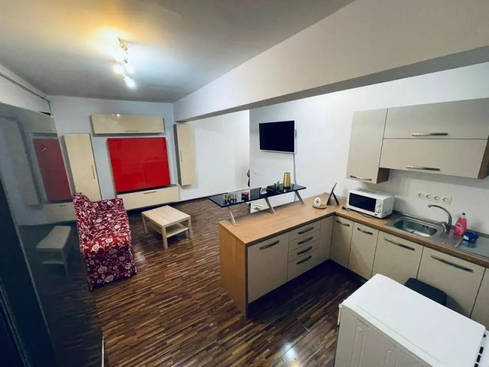 Apartament 3 camere Ploiești - poza 1