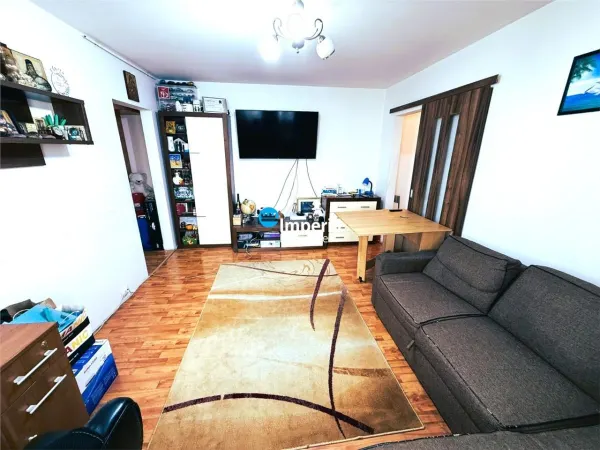 Apartament 3 camere Alexandru cel Bun - poza 1
