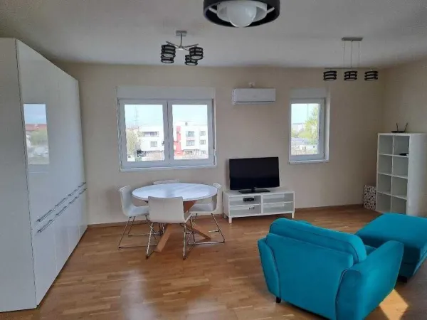 Apartament 3 camere Dumbrăvița - poza 2