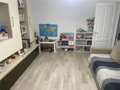 Apartament 3 camere de vanzare in Focsani , zona  supermarket Lidl (fosta autogara ) , renovat complet  si mobilat modern - Focsani