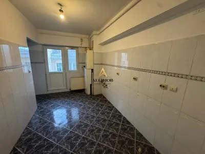 Apartament 3 camere Ploiești - poza 12