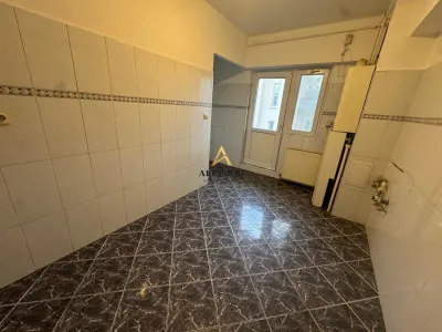 Apartament 3 camere Ploiești - poza 9