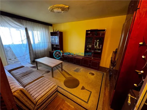 Apartament 3 camere Ploiești - poza 1