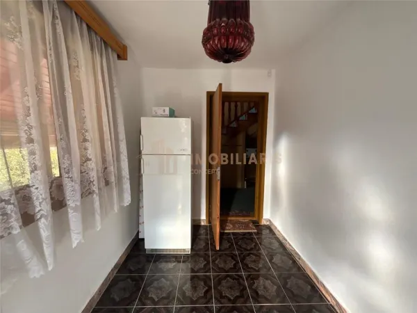 Casă 4 camere Finteusu Mic - poza 11
