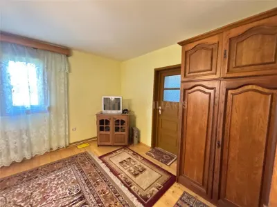 Casă 4 camere Finteusu Mic - poza 14