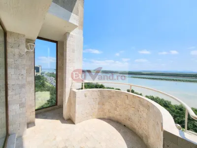 De vanzare apart. 3 camere Faleza , vedere Dunare, 92 mp, renovat premium - Galati