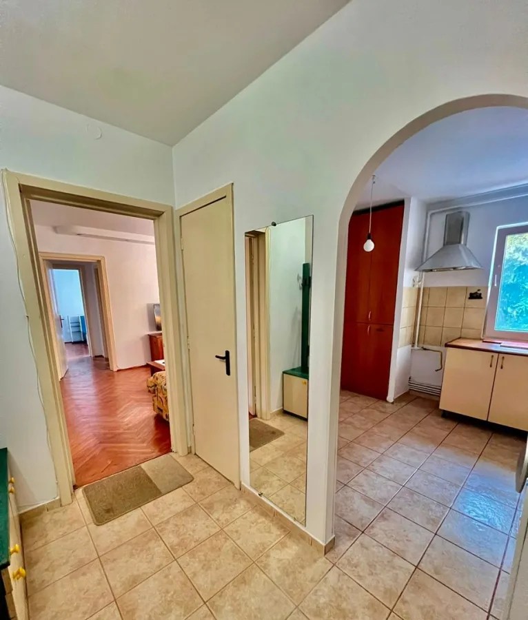 Apartament luminos 3 camere, Etaj 1, zonă verde în Astra - Brasov