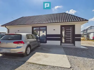 Birou 32 mp Oradea, parcare, acces centură - Oradea