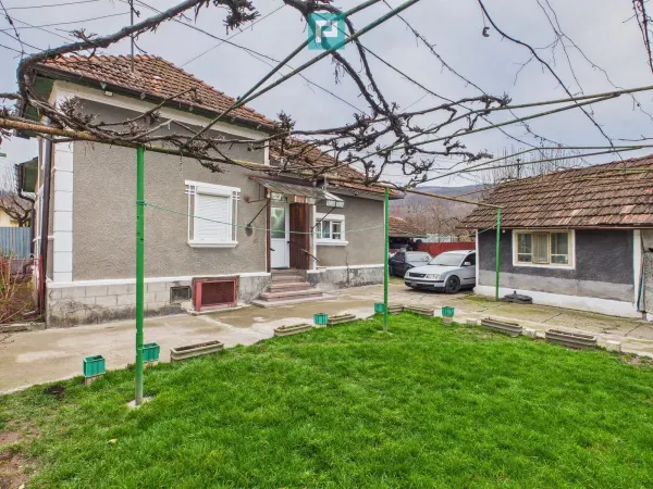 Casă 4 camere Sighistel - poza 2