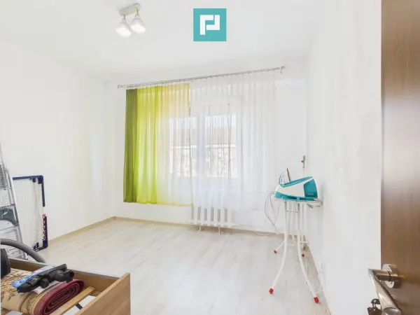 Apartament 4 camere Oradea - poza 13