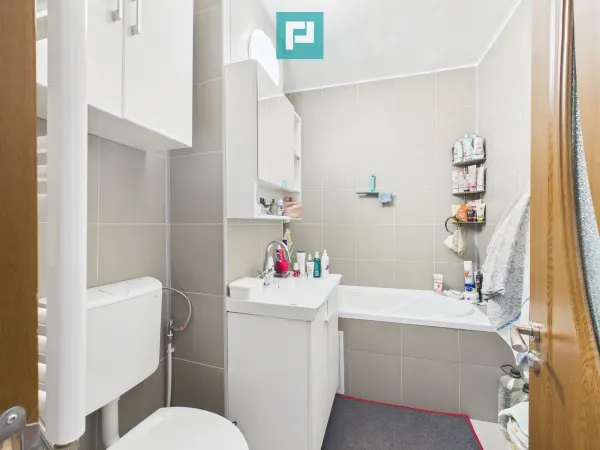 Apartament 4 camere Oradea - poza 6