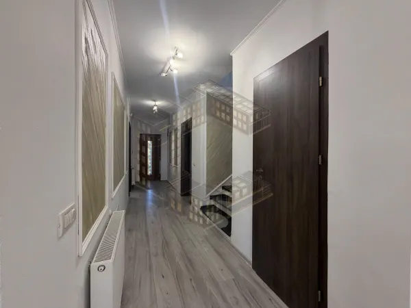 Casă 5 camere Dumbrăvița - poza 8
