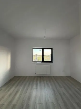Casă 4 camere Moșnița Veche - poza 2