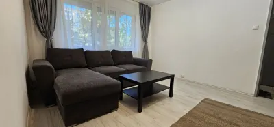 Ofer spre inchiriere apartament cu doua camere - Brasov