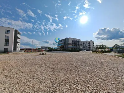 Inchiriem Apartament 3 Camere, Modern, Decomandat, Cristian - Cristian
