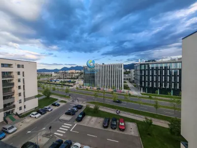 Inchiriem Apartament 3 Camere, Modern, Decomandat, Tractorul - Brasov