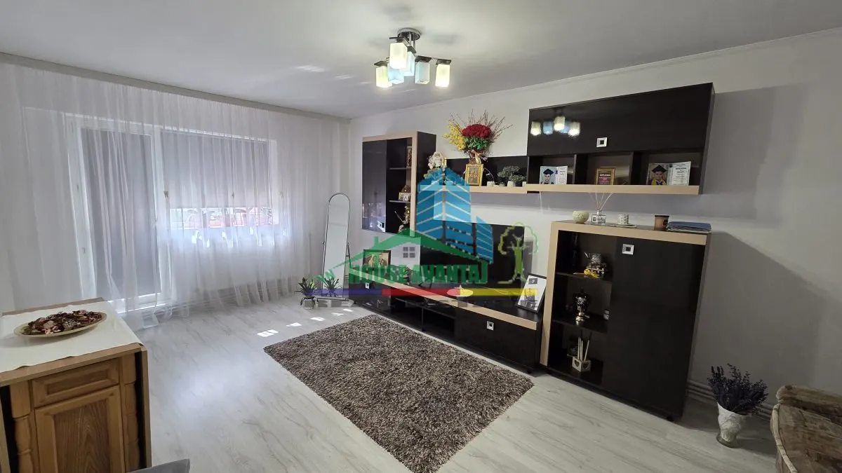 Apartament 3 camere Focșani - poza 1