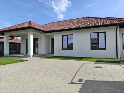 Casă 4 camere Moșnița Nouă - poza 2