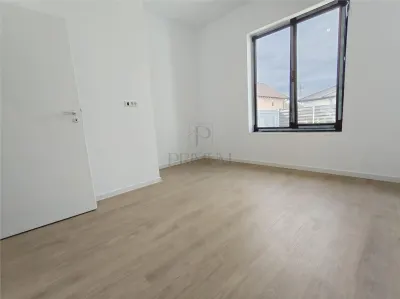 Casă 4 camere Moșnița Nouă - poza 6