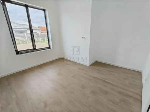Casă 4 camere Moșnița Nouă - poza 7