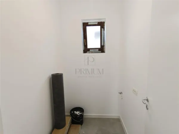Casă 4 camere Moșnița Nouă - poza 9