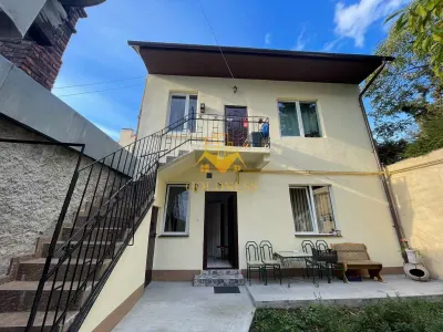 Casa Ultracentral Piata Muzeului ! 100 mp total 4 camere 3 nivele! - Cluj-Napoca