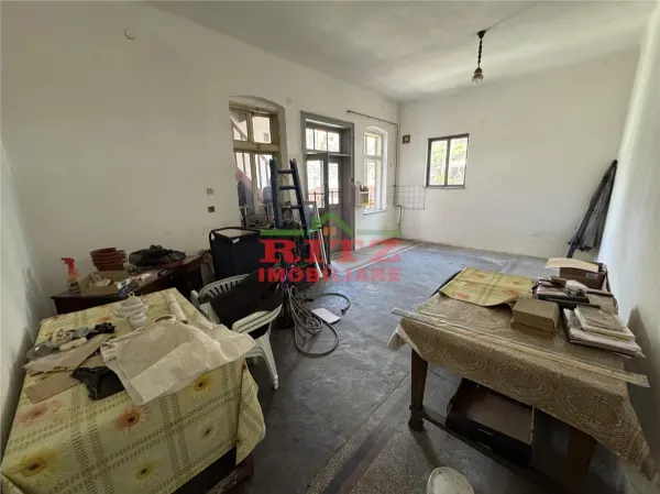 Casă 4 camere Slatina - poza 11