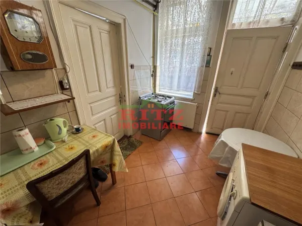 Casă 4 camere Slatina - poza 10