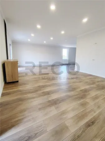 Casă 3 camere Les - poza 4