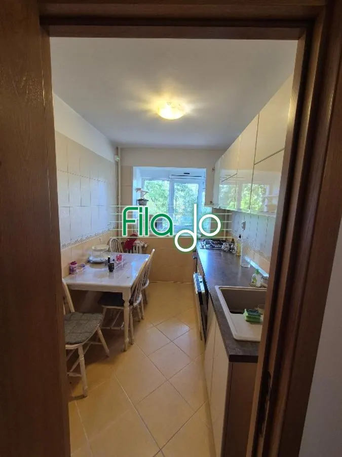 Apartament 3 camere București - poza 1