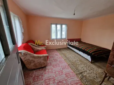 Casă 2 camere Mosoaia - poza 11
