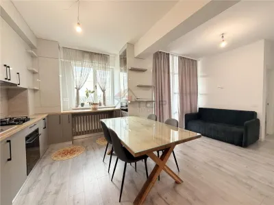 Apartament 3 camere, etaj intermediar- Visoianu, Capăt CUG - Iasi