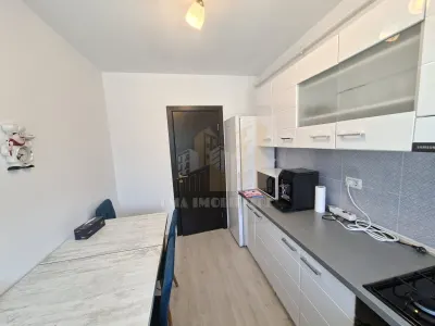Apartament 2 camere Sânpetru - poza 4