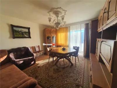 Apartament cu 4 camere de vanzare - Marghita