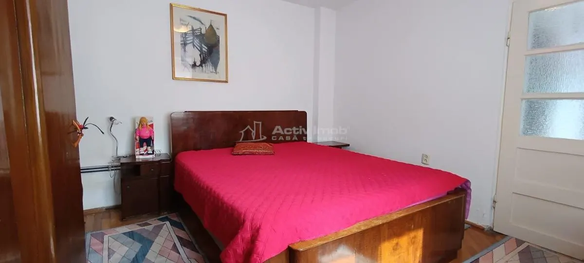 Casă 8 camere București - poza 1