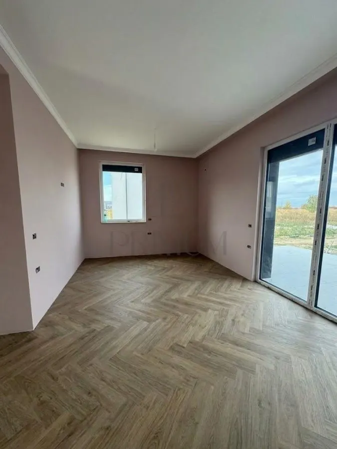 Casă 4 camere Moșnița Nouă - poza 1