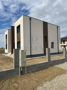 Casă 4 camere Moșnița Nouă - poza 6