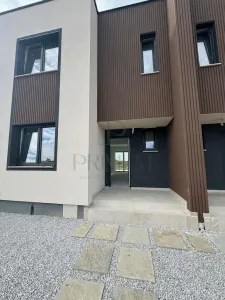 Casă 4 camere Moșnița Nouă - poza 7