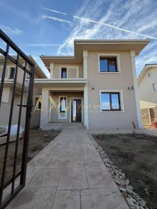 Casă 5 camere Urseni - poza 24